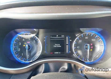 2022 Chrysler Voyager Lx из США, поврежденный, VIN 2C4RC1CG0NR205280